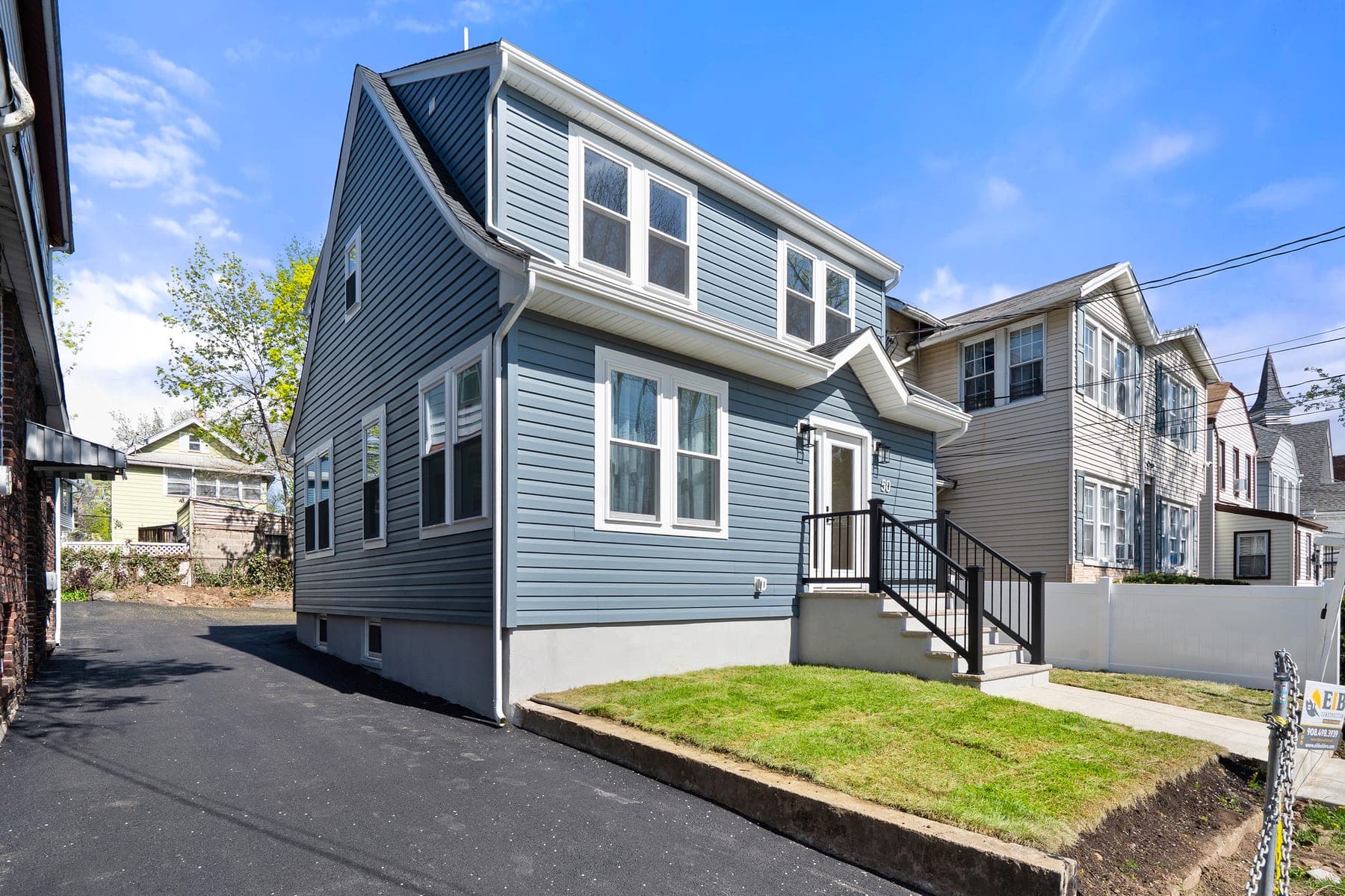 Maple Residence — Front Left