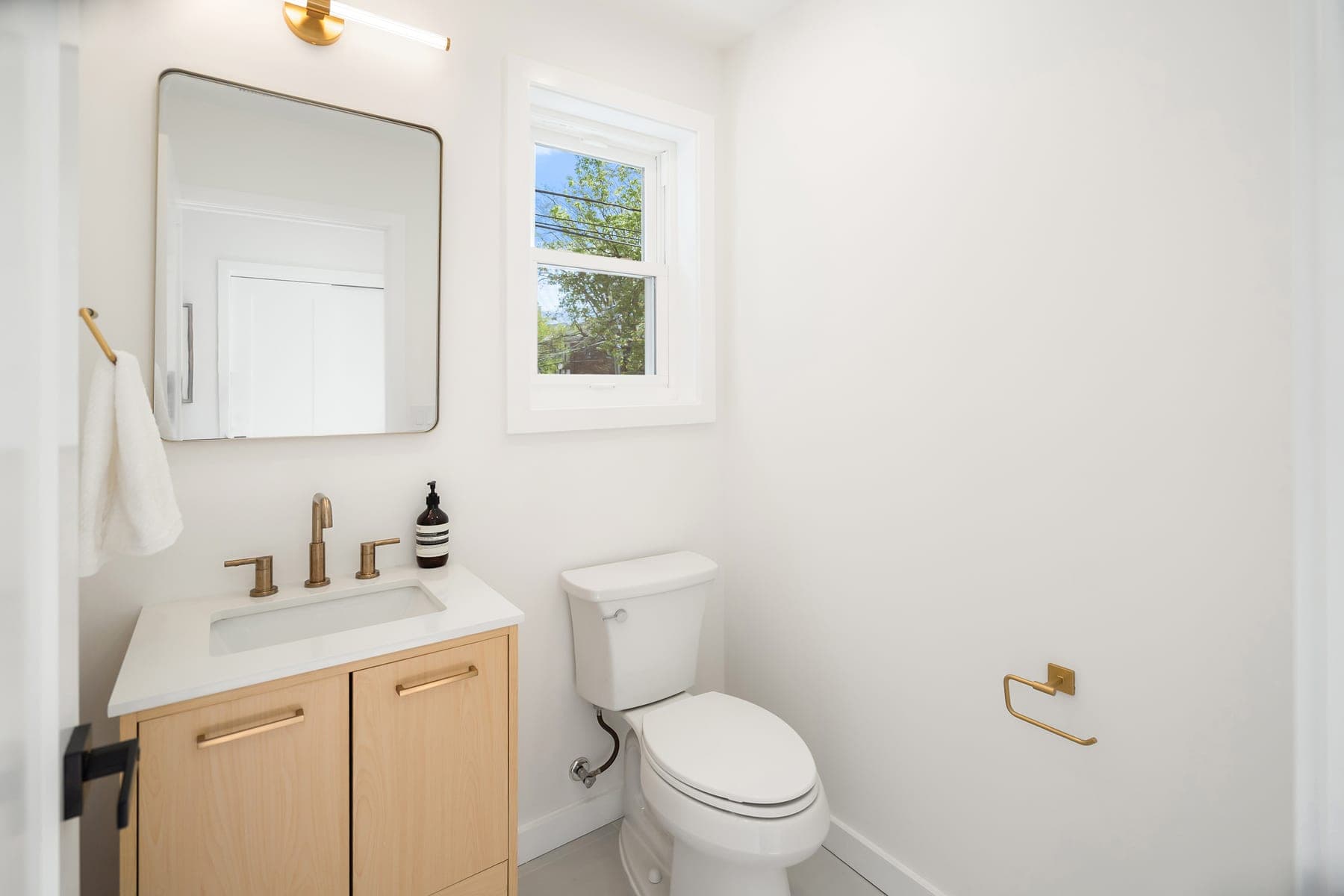 Maple Residence — Bath 1