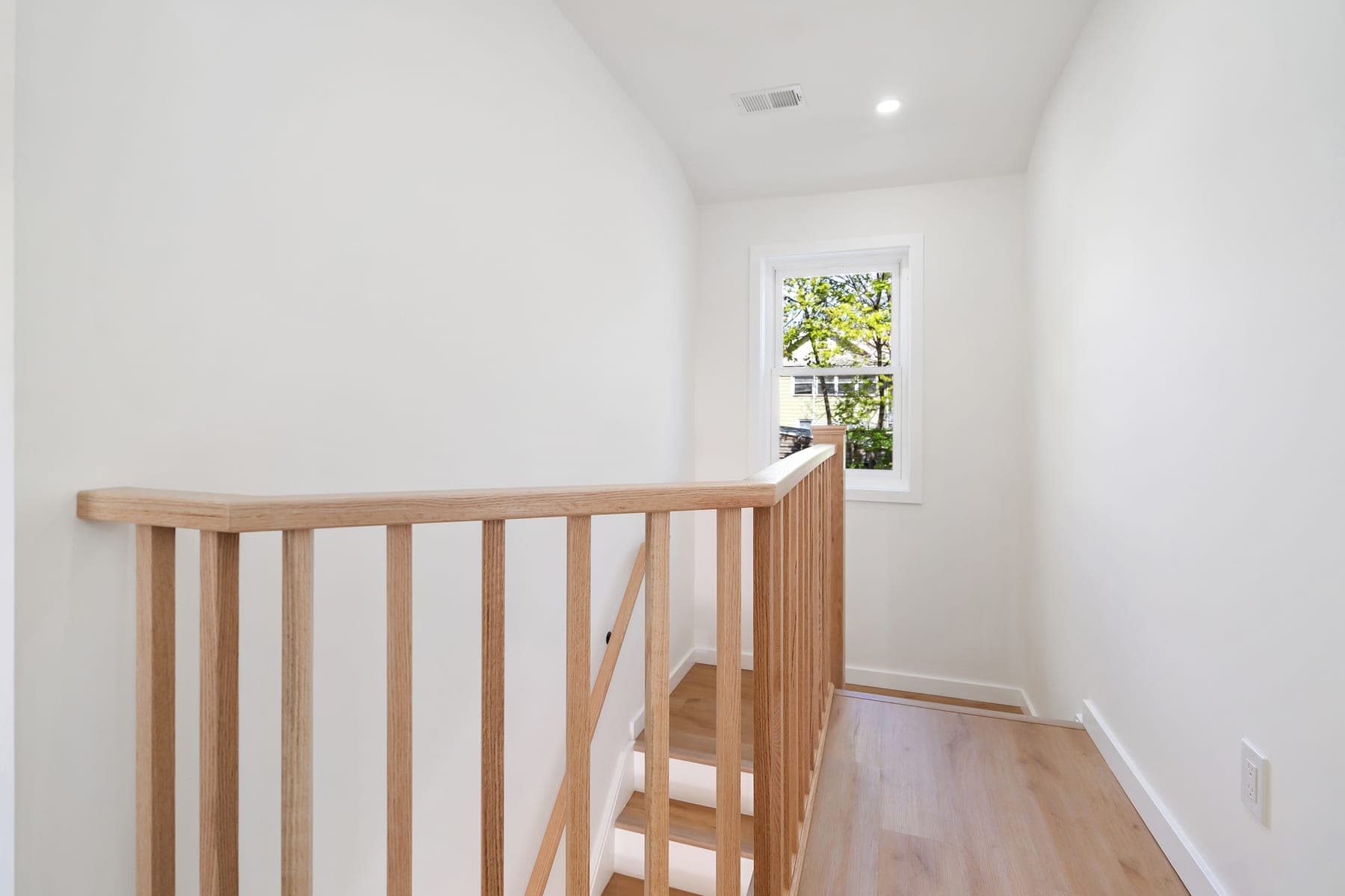 Maple Residence — Landing