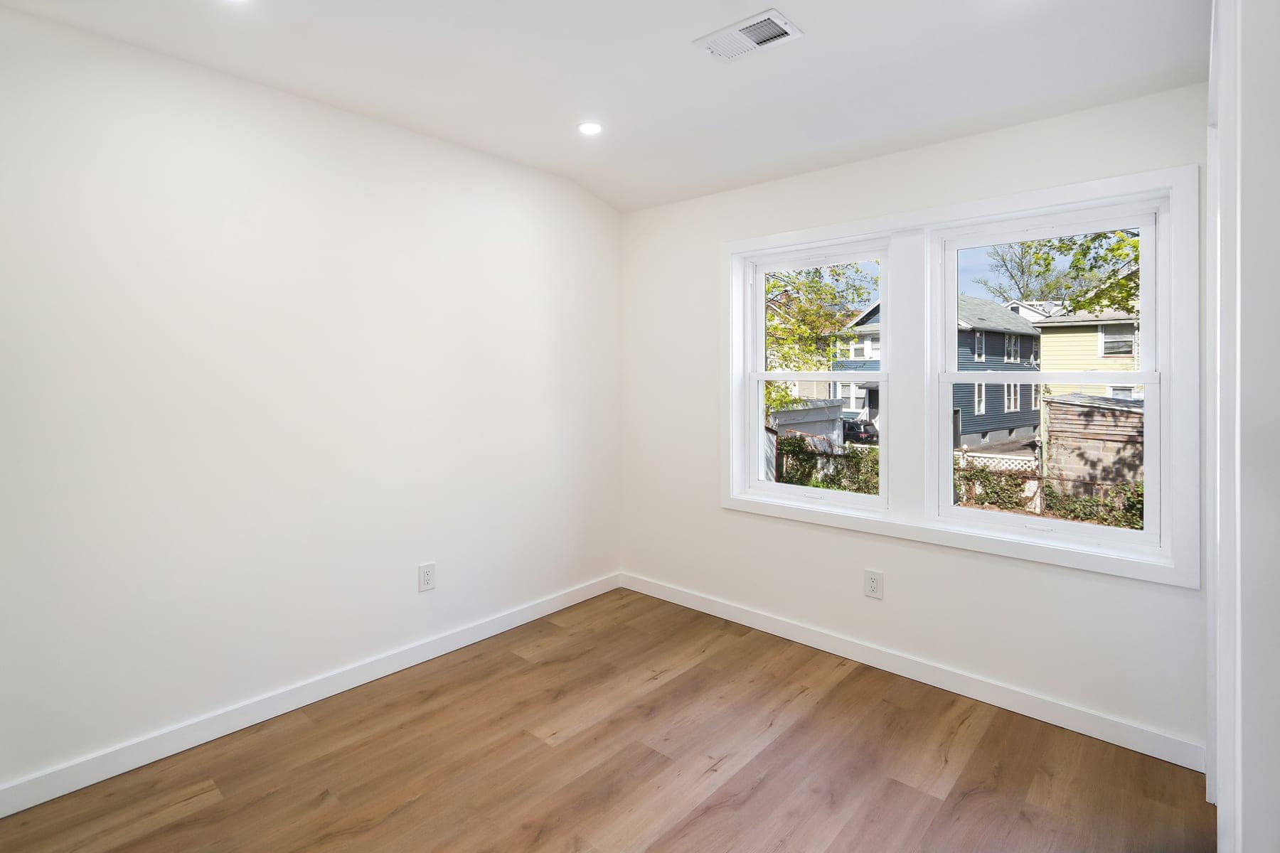 Maple Residence — Bed 1